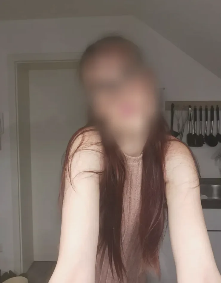 Aylin, 28
