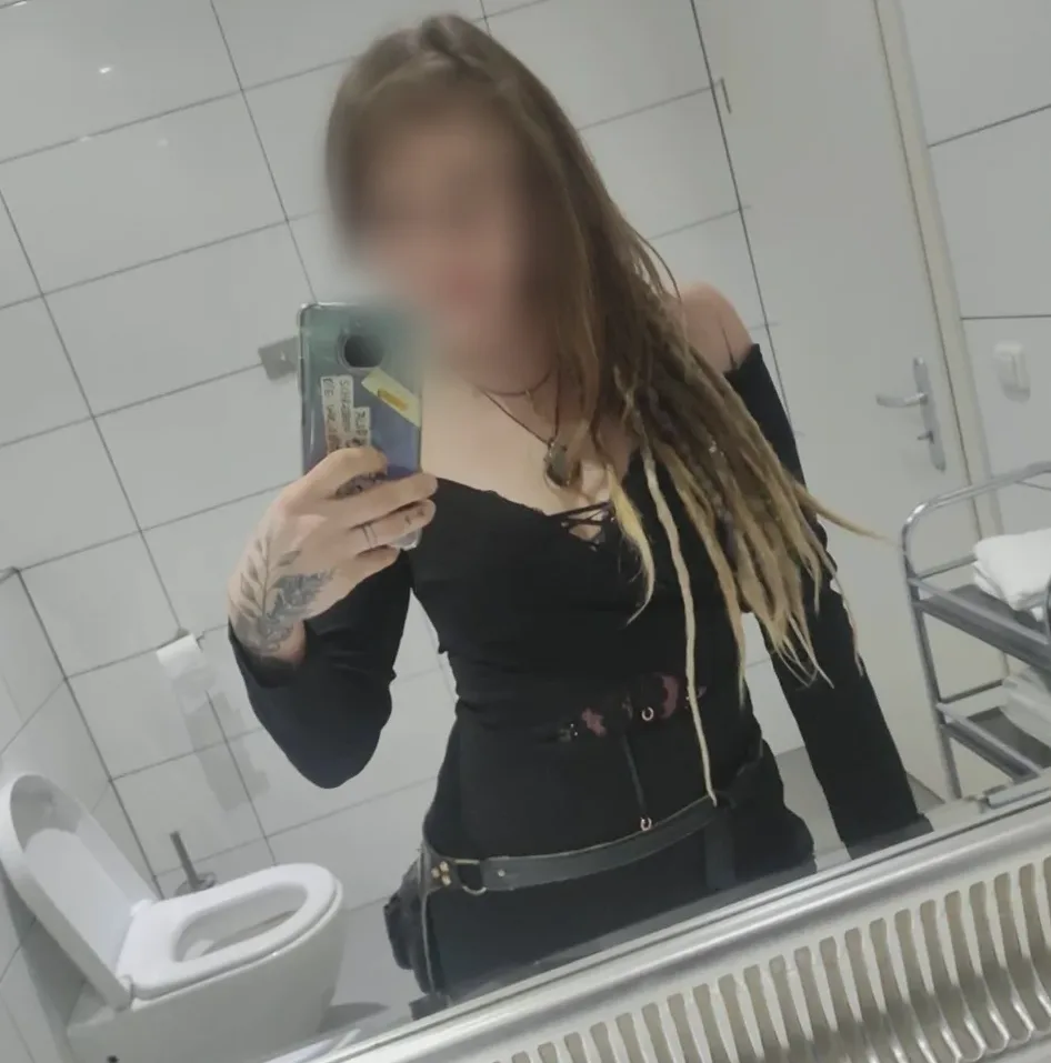 Lena, 30