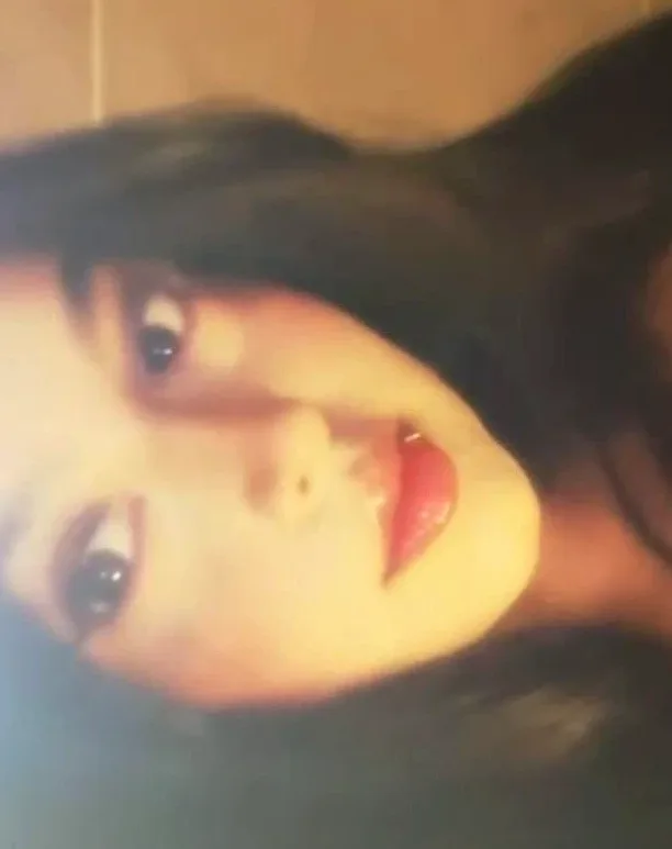 Lilly, 22